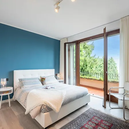Tatil Evi Il Dipinto Sul Center: Terrace, Garden And Privare Garage - Happy Stresa