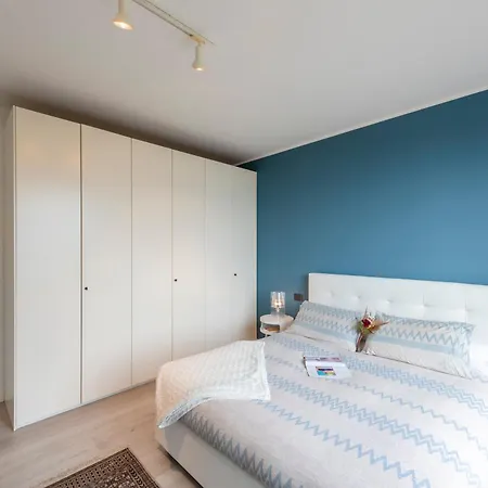 Tatil Evi Il Dipinto Sul Center: Terrace, Garden And Privare Garage - Happy Stresa