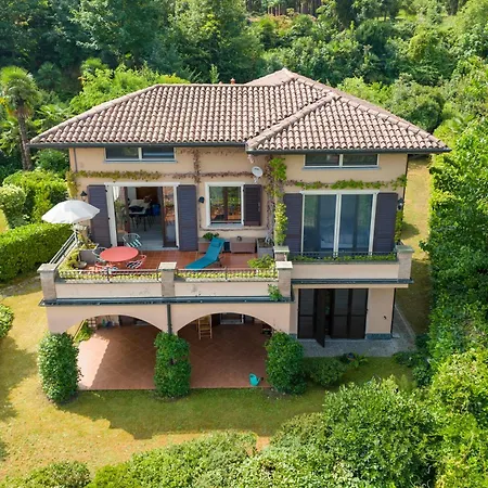 Il Dipinto Sul Center: Terrace, Garden And Privare Garage - Happy Tatil Evi Stresa