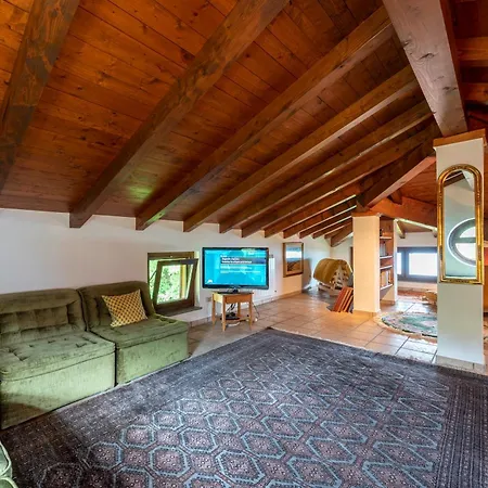 Сasa de vacaciones Il Dipinto Sul Center: Terrace, Garden And Privare Garage - Happy