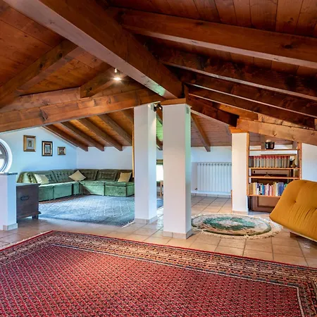 Il Dipinto Sul Center: Terrace, Garden And Privare Garage - Happy Сasa de vacaciones Stresa