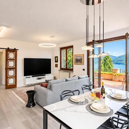 Il Dipinto Sul Center: Terrace, Garden And Privare Garage - Happy Stresa