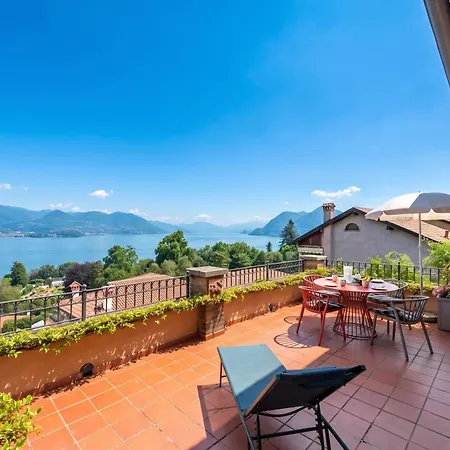 Il Dipinto Sul Center: Terrace, Garden And Privare Garage - Happy Stresa